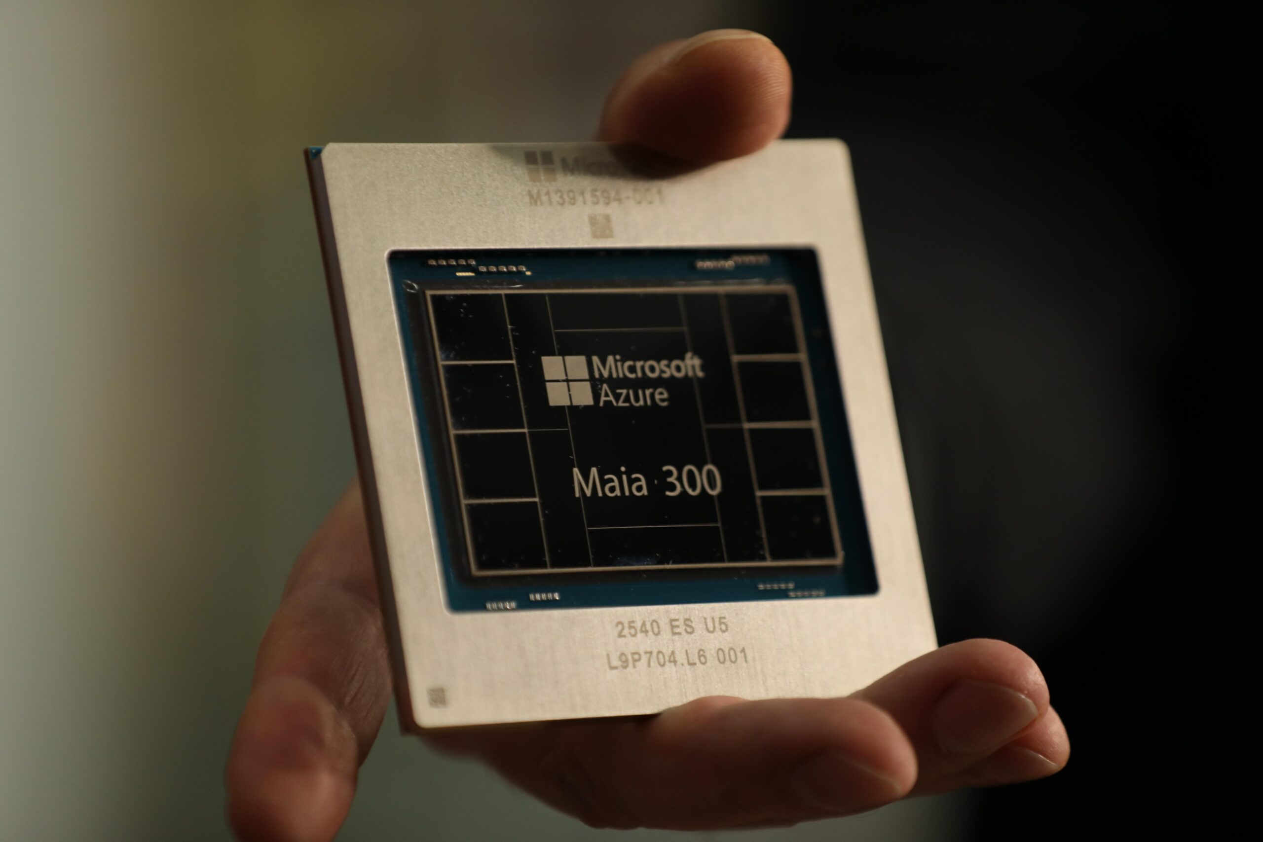 Microsoft’s new AI chip makes it less reliant on Nvidia’s GPUs ...