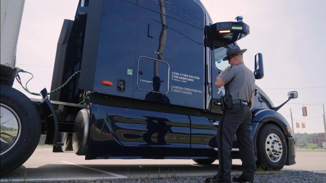 Driverless Trucks Can Skip Warning Triangles for 5 Years as Critics ...